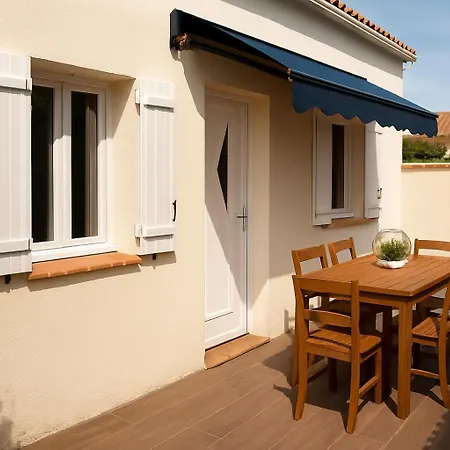 Reve D'azur En Bord De A La Nartelle Avec Piscine Dans La Residence, Terrasse, Bbq, 2 2 Sdb De 35m2 Draps Inclus Semesterbostad *