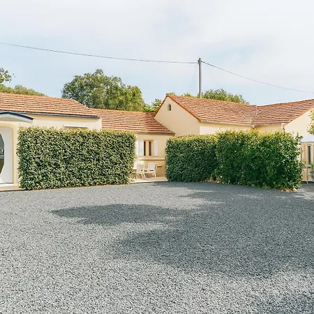 Reve D'azur En Bord De A La Nartelle Avec Piscine Dans La Residence, Terrasse, Bbq, 2 2 Sdb De 35m2 Draps Inclus