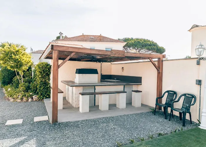 펜션 T3 De 35m2 - Bord De - Piscine Partagee -parking - Bbq - 2 2 Salles De Bain *