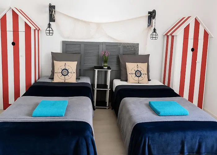 T3 De 35m2, à Pied, Piscine Partagée, Bbq, Parking, Wifi, 2 2 Salles De Bain, Résidence Le Rêve D'azur Casa vacanze Sainte-Maxime